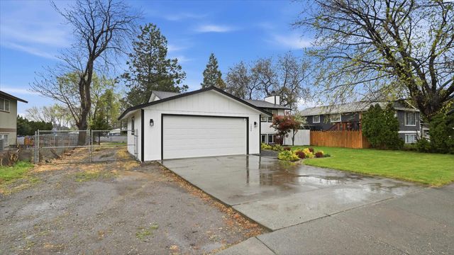 1606 W 19th Ave., Kennewick, WA 99336