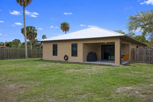 809 SW 3rd Avenue, Okeechobee, FL 34974