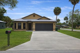809 SW 3rd Avenue, Okeechobee, FL 34974