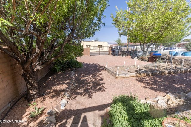 2615 Calle De Guadalupe, Las Cruces, NM 88005