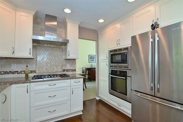 37216 Deer Run, Solon, OH 44139