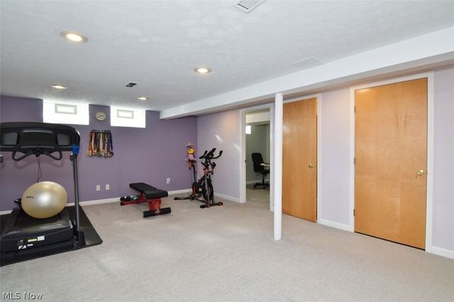 37216 Deer Run, Solon, OH 44139