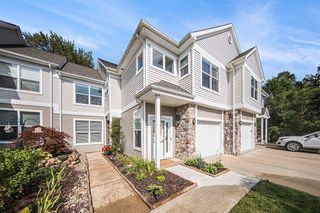 611 Pebblestone Lane, Chelsea, MI 48118