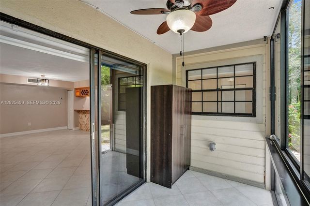 927 NE 199th St 103, Miami, FL 33179