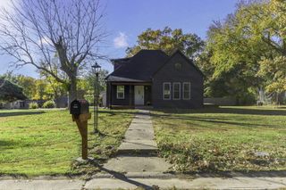 1629 S WESTERN ST, Mexico, MO 65265
