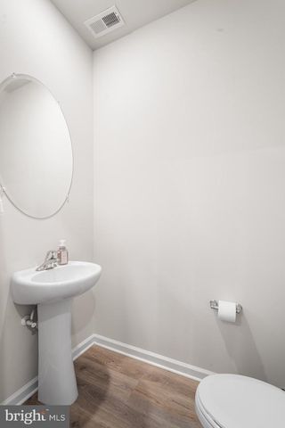 214 HERMOSA DR, Egg Harbor Township, NJ 08234