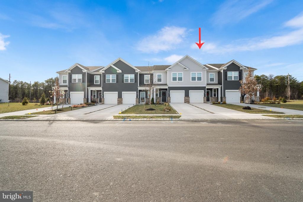 214 HERMOSA DR, Egg Harbor Township, NJ 08234