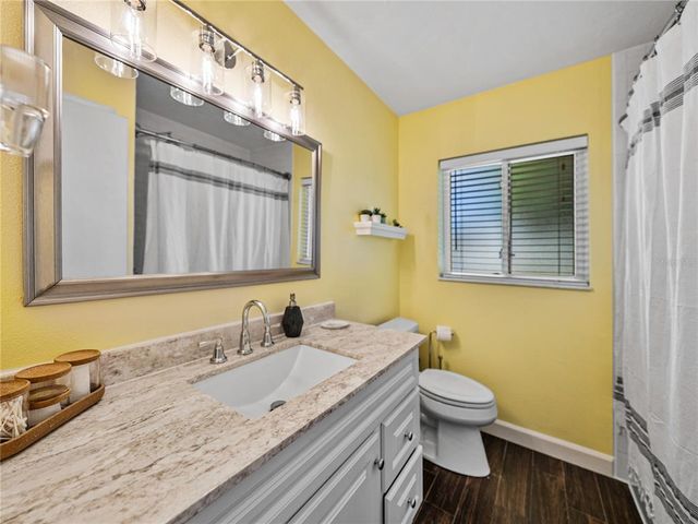 3889 19TH AVENUE N, St Petersburg, FL 33713