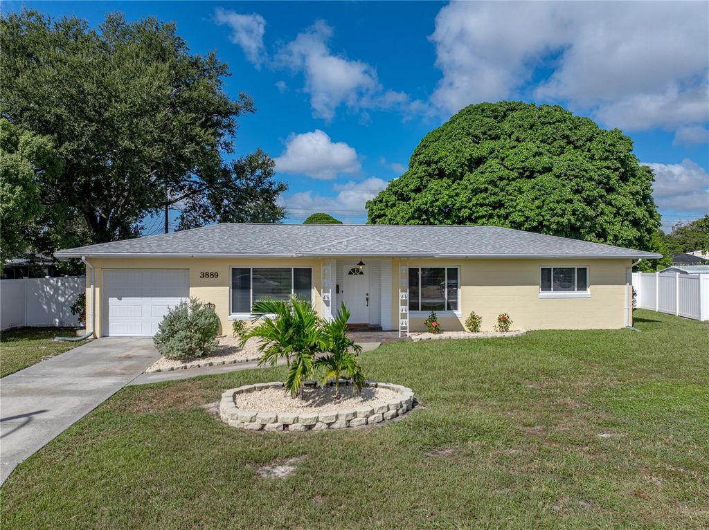 3889 19TH AVENUE N, St Petersburg, FL 33713