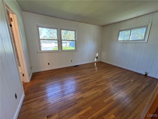 17 Gooseberry Lane, Clay, NY 13090