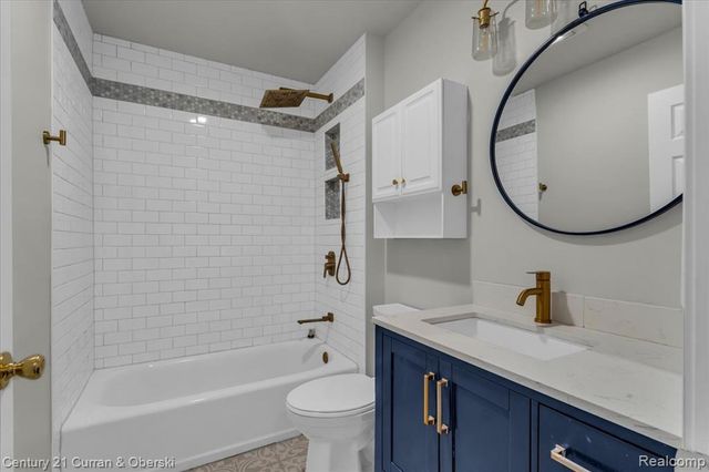 29118 Clarita Street, Livonia, MI 48152