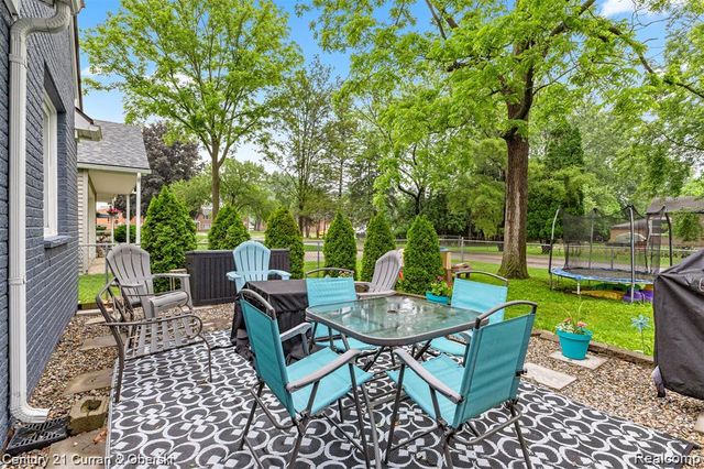 29118 Clarita Street, Livonia, MI 48152