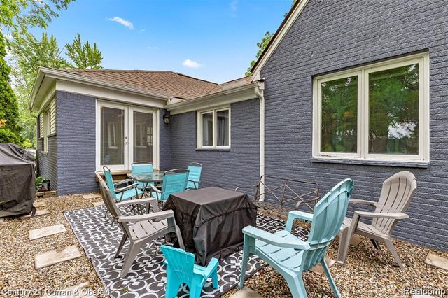 29118 Clarita Street, Livonia, MI 48152