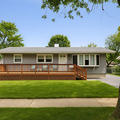 64 Indianwood Drive, Thornton, IL 60476