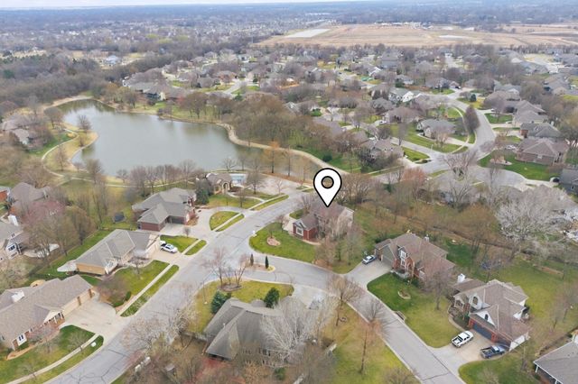 1221 N HICKORY CREEK CT, Wichita, KS 67235