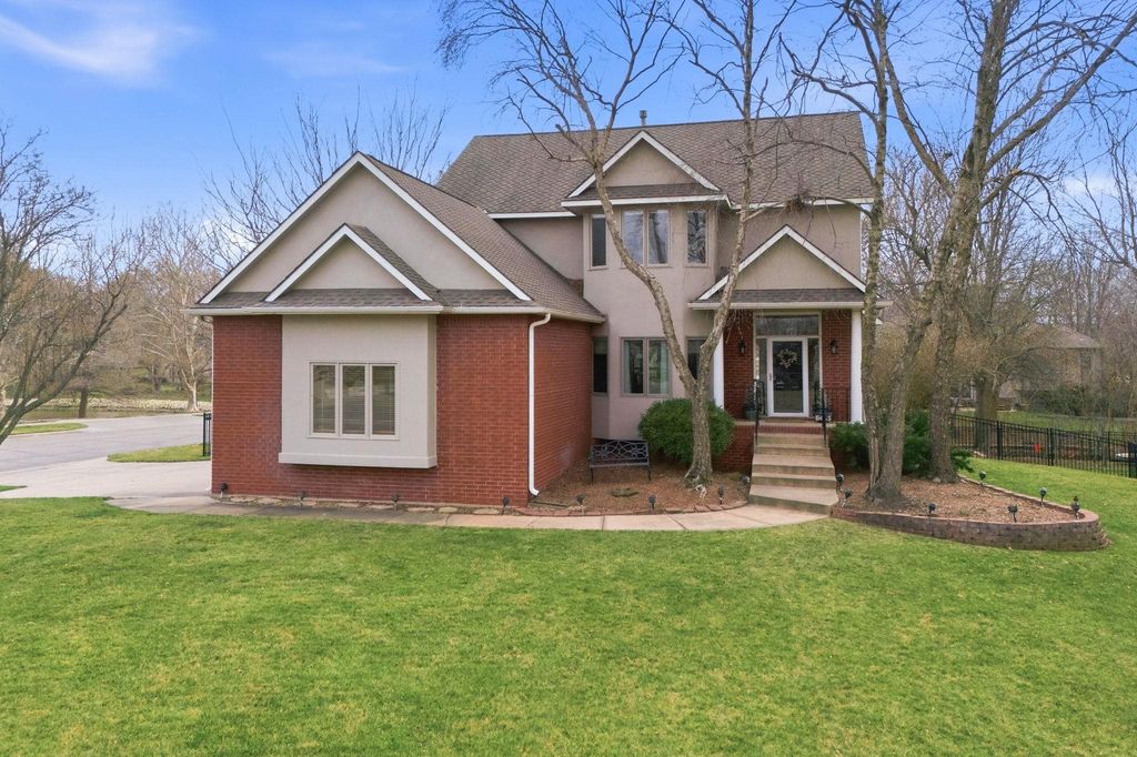 1221 N HICKORY CREEK CT, Wichita, KS 67235