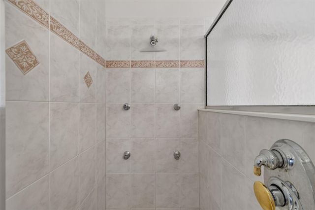 5401 SIR CHURCHILL DRIVE, Leesburg, FL 34748