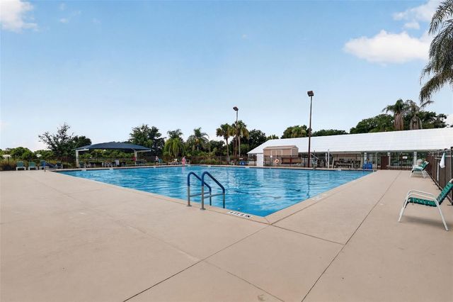 5401 SIR CHURCHILL DRIVE, Leesburg, FL 34748