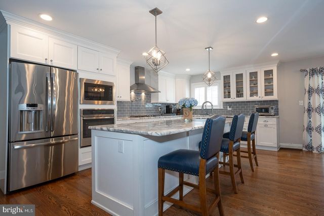 407 VALLEY GLEN DR, Bryn Mawr, PA 19010