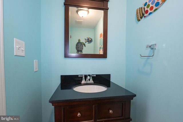 407 VALLEY GLEN DR, Bryn Mawr, PA 19010