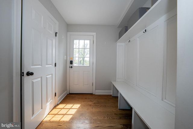 407 VALLEY GLEN DR, Bryn Mawr, PA 19010