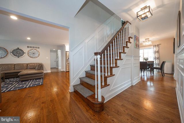 407 VALLEY GLEN DR, Bryn Mawr, PA 19010