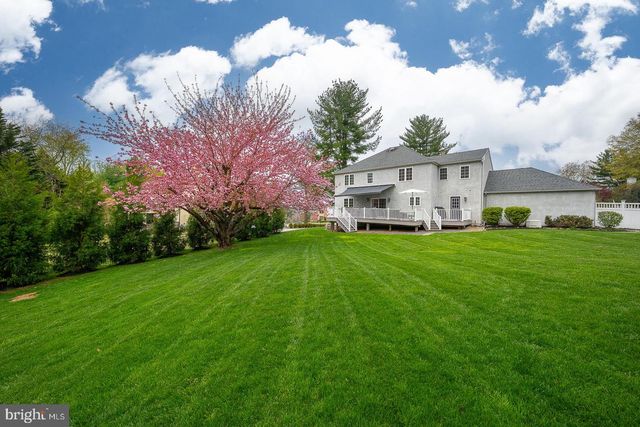 407 VALLEY GLEN DR, Bryn Mawr, PA 19010