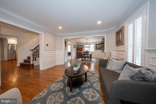 407 VALLEY GLEN DR, Bryn Mawr, PA 19010