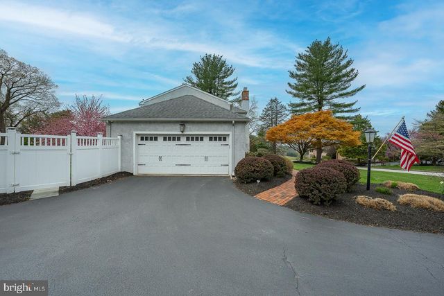 407 VALLEY GLEN DR, Bryn Mawr, PA 19010