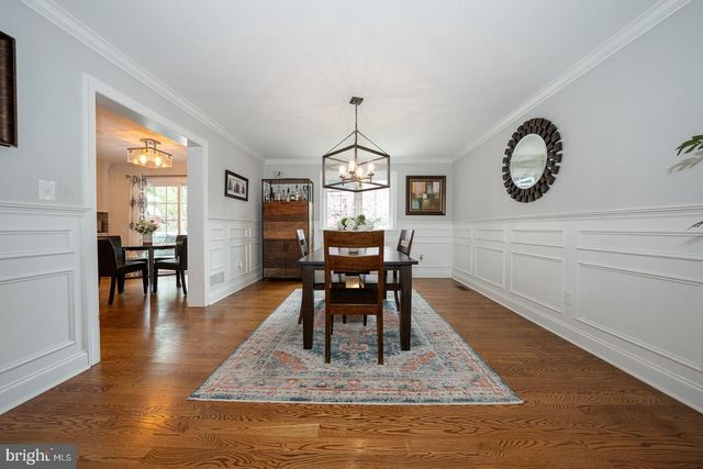 407 VALLEY GLEN DR, Bryn Mawr, PA 19010