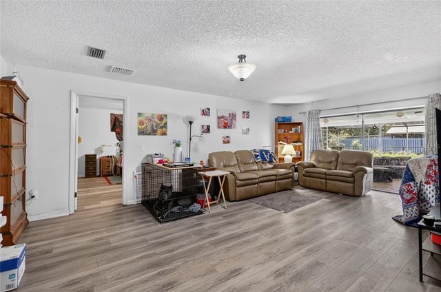 2709 W SAM ALLEN ROAD, Plant City, FL 33565
