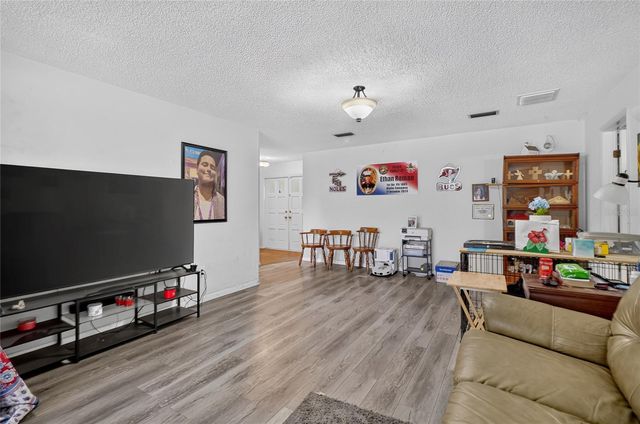 2709 W SAM ALLEN ROAD, Plant City, FL 33565