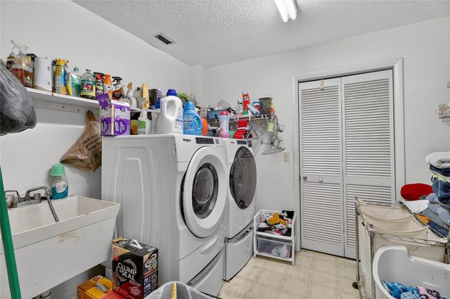 2709 W SAM ALLEN ROAD, Plant City, FL 33565