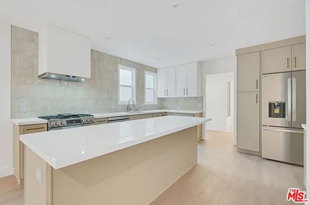6446 W 6th Street, Los Angeles, CA 90048