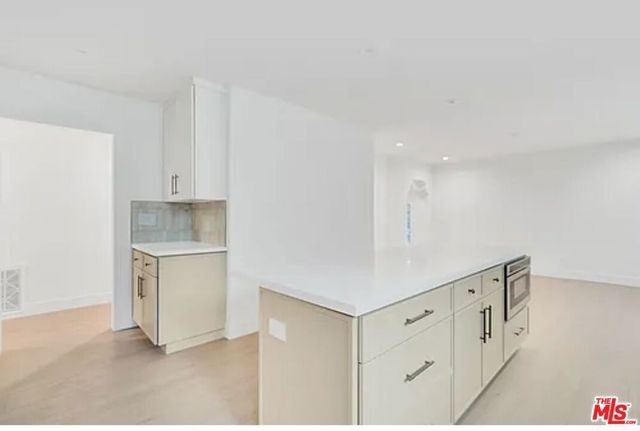 6446 W 6th Street, Los Angeles, CA 90048