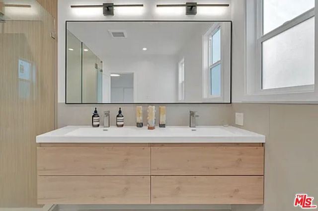 6446 W 6th Street, Los Angeles, CA 90048