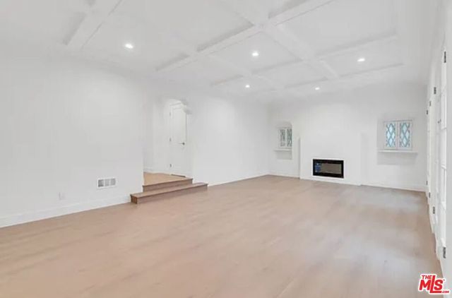 6446 W 6th Street, Los Angeles, CA 90048
