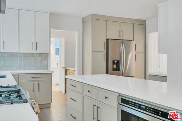 6446 W 6th Street, Los Angeles, CA 90048