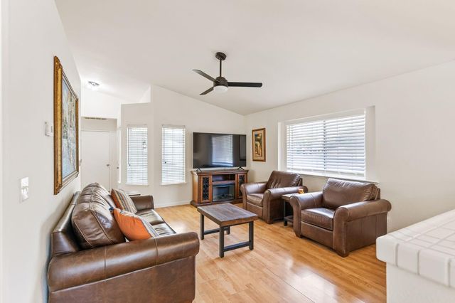 8312 Fintown Ct, Sacramento, CA 95828