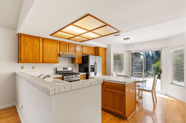 8312 Fintown Ct, Sacramento, CA 95828