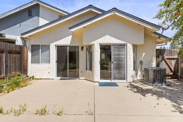8312 Fintown Ct, Sacramento, CA 95828