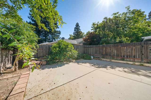 8312 Fintown Ct, Sacramento, CA 95828