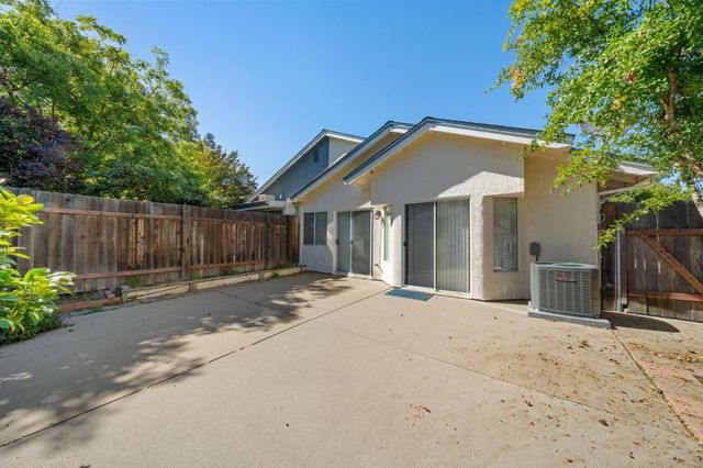 8312 Fintown Ct, Sacramento, CA 95828