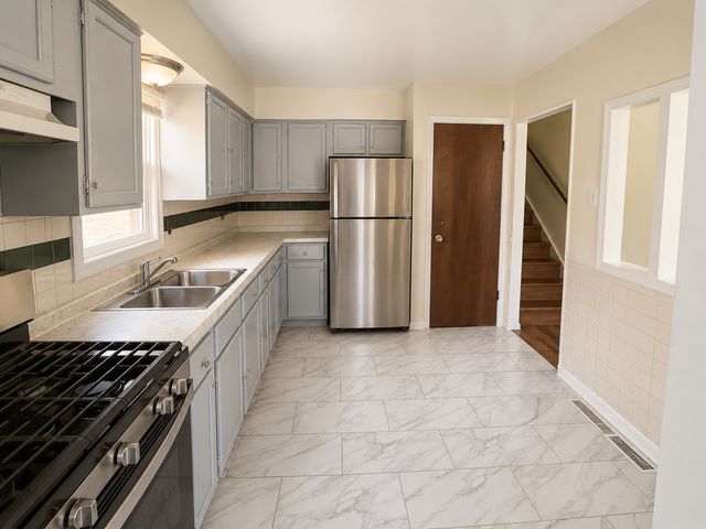 18149 Ravisloe Terrace, Country Club Hills, IL 60478