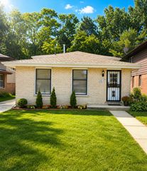 18149 Ravisloe Terrace, Country Club Hills, IL 60478