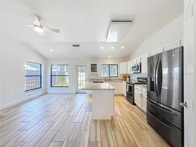 637 STARSTONE DRIVE, Lake Mary, FL 32746