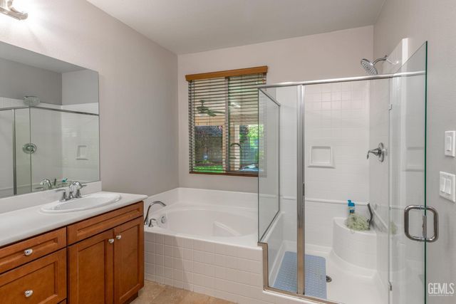 5509 Upton Avenue, Bakersfield, CA 93313