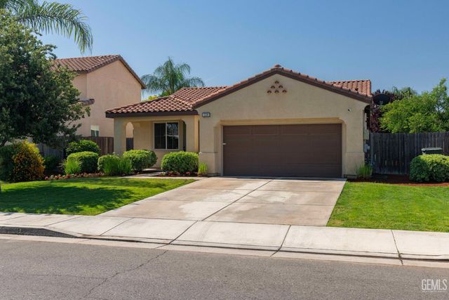 5509 Upton Avenue, Bakersfield, CA 93313