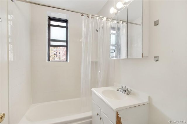 411 Bronx River Road 9A, Yonkers, NY 10704