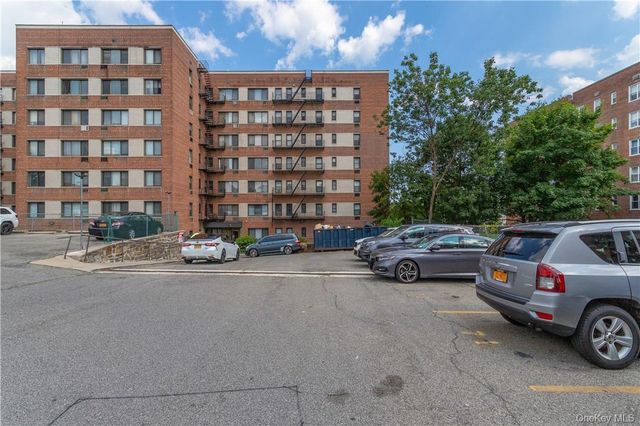 411 Bronx River Road 9A, Yonkers, NY 10704